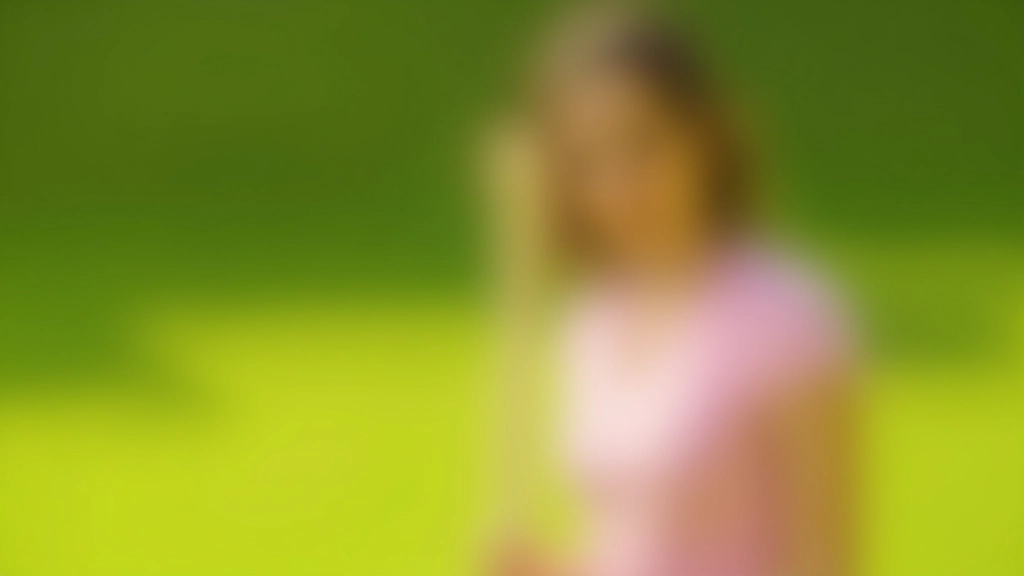 لاعبة كروكيه تقف بثقة أمام طواق مقبل، تستعد لضربة هجومية حاسمة